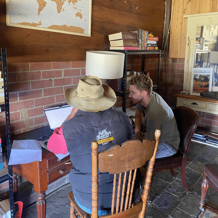 Farm advisors supporting farmers to track emissions using Ruminati