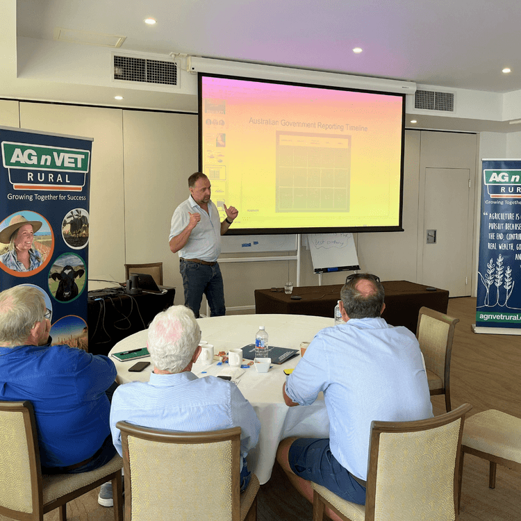 Ruminati CEO Peter Leihn speaks to farmers about emissions reporting at AgnVet Rural.